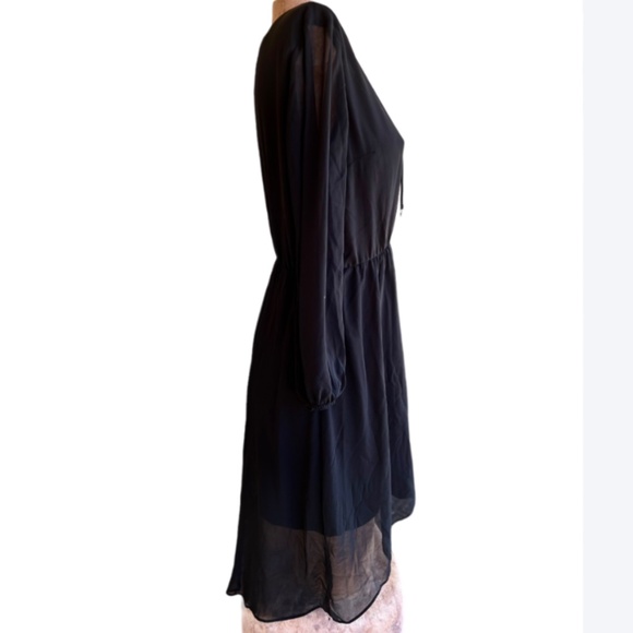 Sheer Lace Up V-Neck Long Sheer Long Sleeve Dress - Picture 5 of 7
